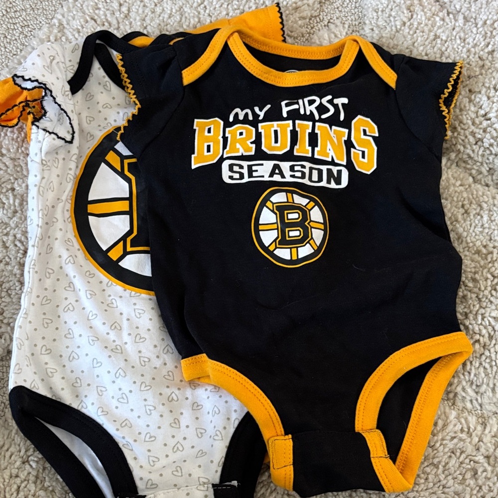 New - Bruins Baby One Piece Set - Black and White - 3 onesies